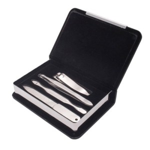 SET DE MANICURE EN ACERO INOXIDABLE CON PLACA PARA GRABADO EN EL ESTUCHE (S-BEL042)