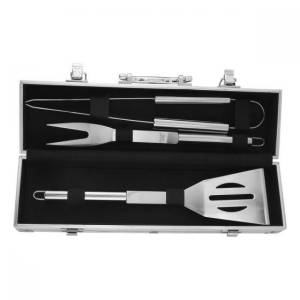 SET DE BBQ SNAZZY PLATA BBQ 003 (ACERO INOXIDABLE UTENSILIOS /ALUMINIO Y PVC ESTUCHE)