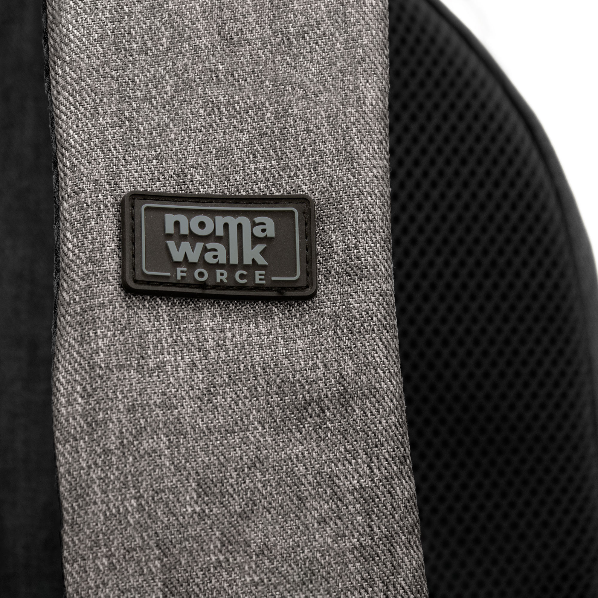 alt-promocional_publicitario_mochila_nomawalk_Force_K15_gris_claro_09-1.jpg