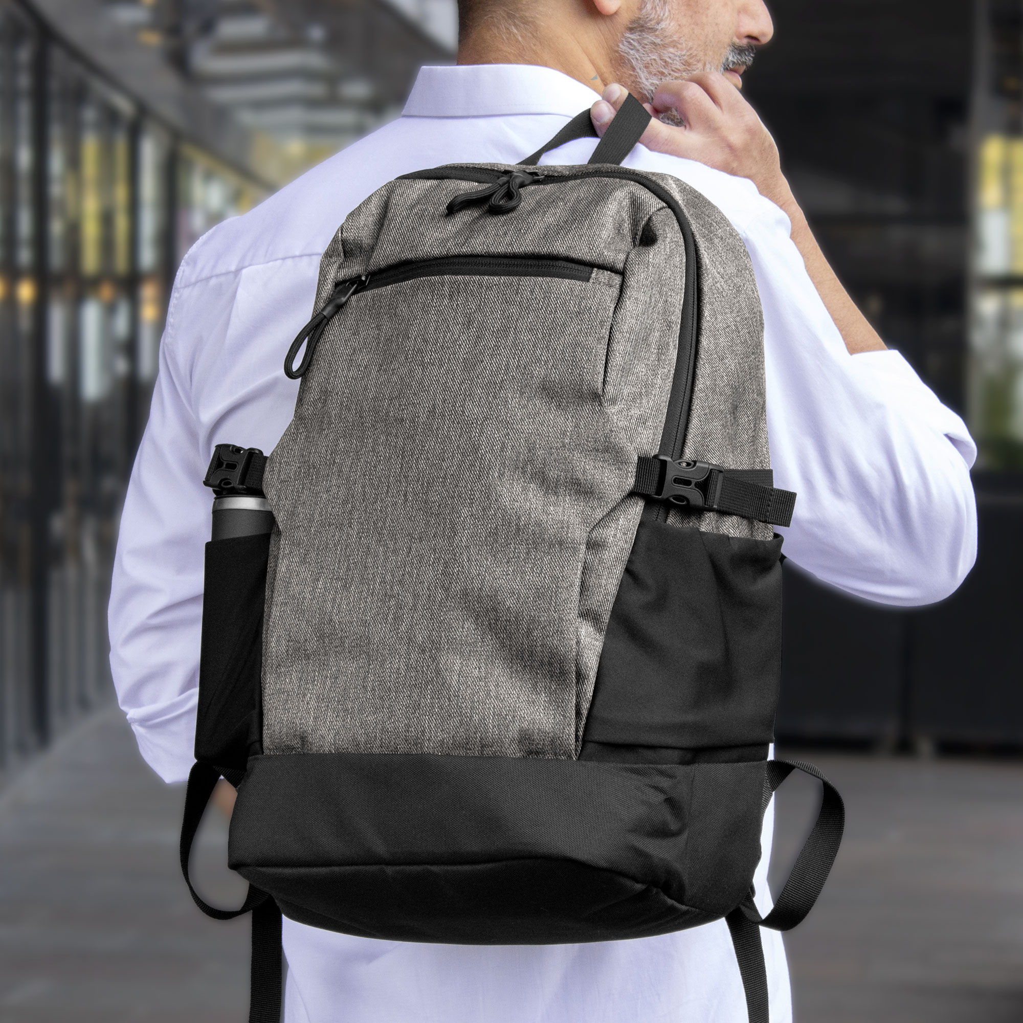 alt-promocional_publicitario_mochila_nomawalk_Force_K15_gris_claro_10-1.jpg