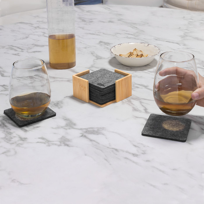 alt_promocional_publicitario_apoya-vasos-rpet-T883_Contexto-1.jpg
