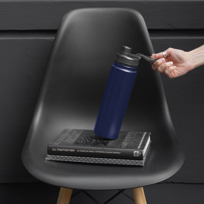 alt_promocional_publicitario_botella_nomawalk_K109_Azul_10_contexto-1.jpg