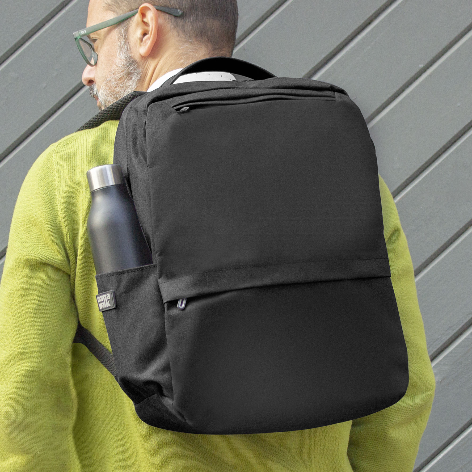 alt_promocional_publicitario_mochila_negra_K5_contexto1-copia-1.jpg Mochila Funcional Negro (K5)