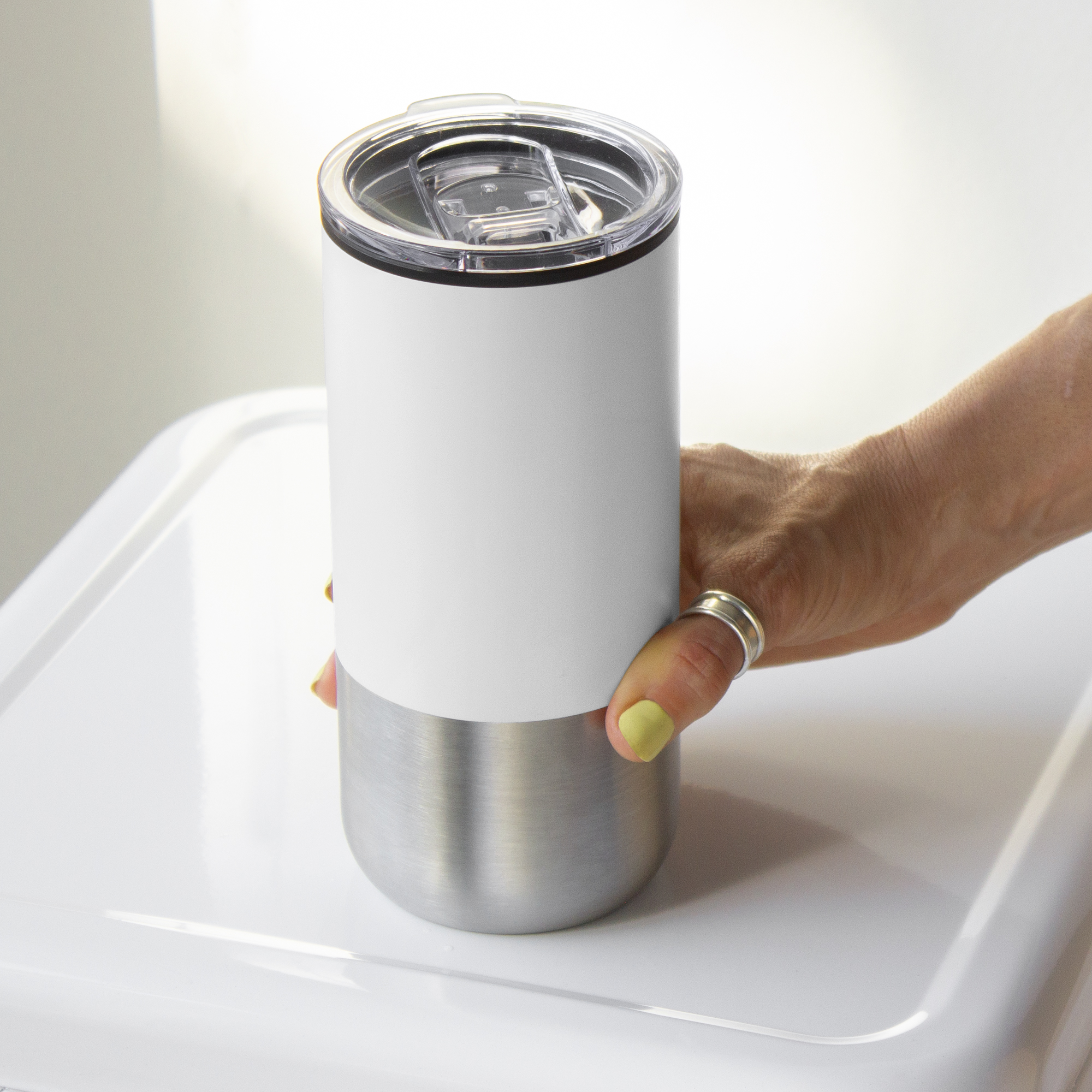 altpromocional_publicitario_mug_T625_blanco_contexto_01-1.jpg
