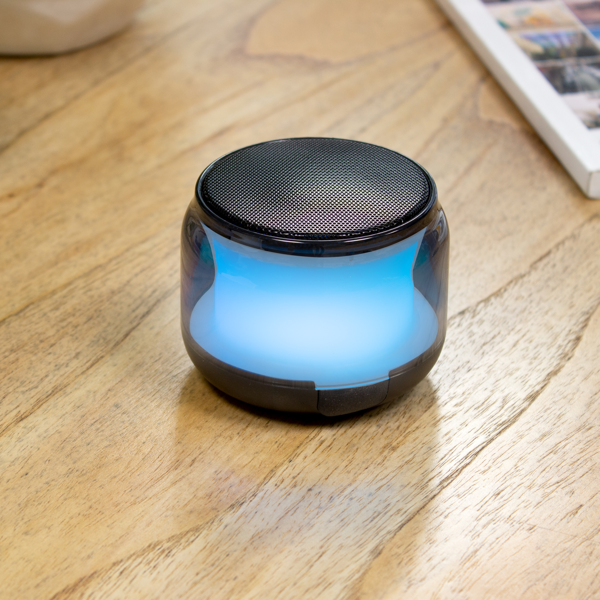altpromocional_publicitario_parlante_Bluetooth_EC754_luz_cyan-1.jpg